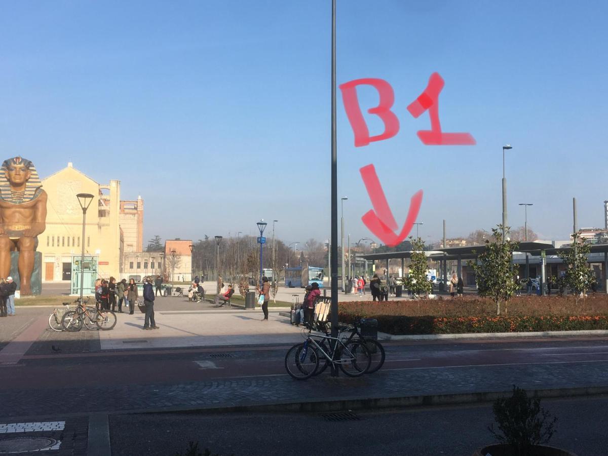 A Due Passi Da Giulietta-Casa Capuleti Apartment Verona Bagian luar foto
