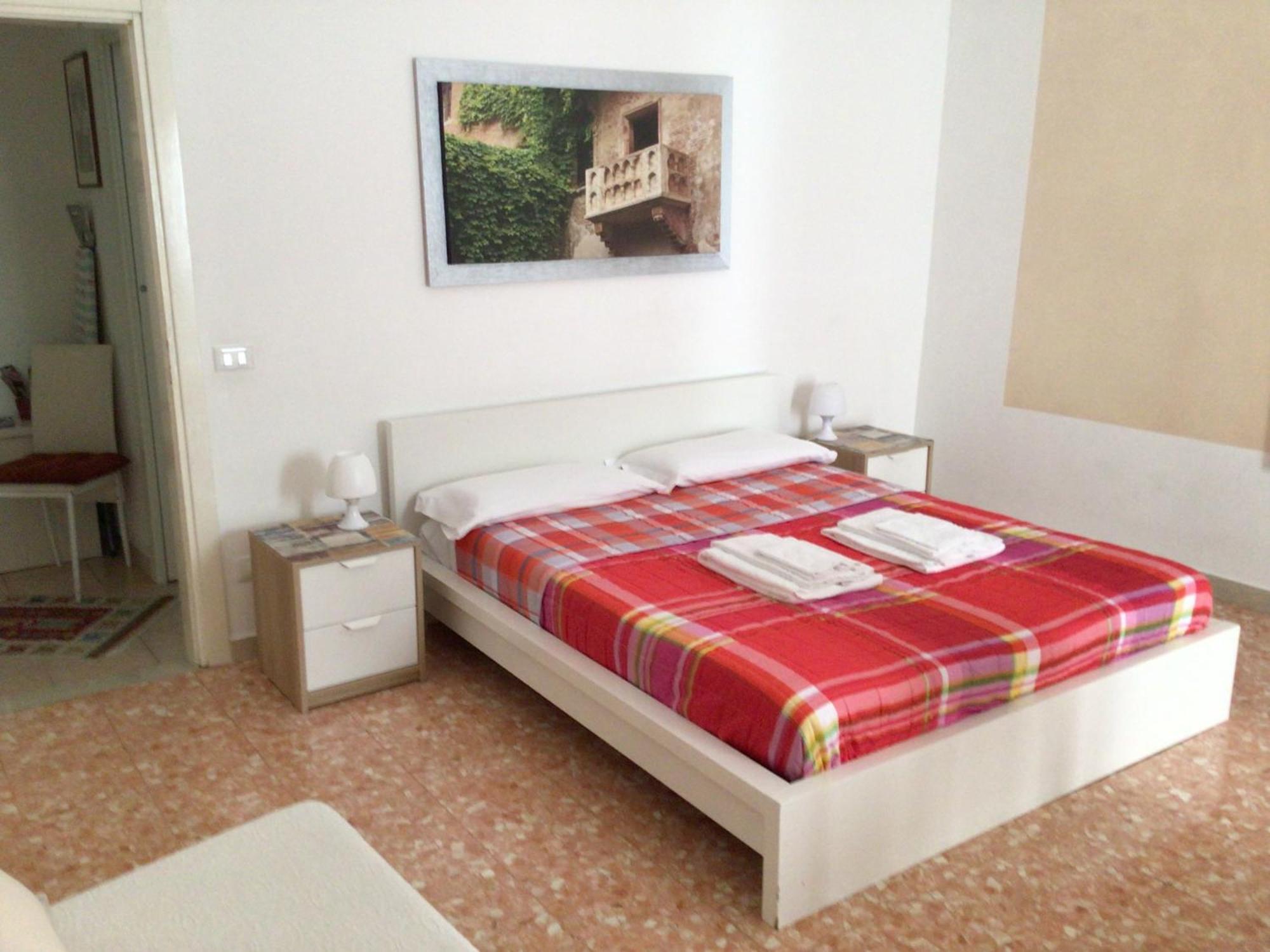 A Due Passi Da Giulietta-Casa Capuleti Apartment Verona Bagian luar foto